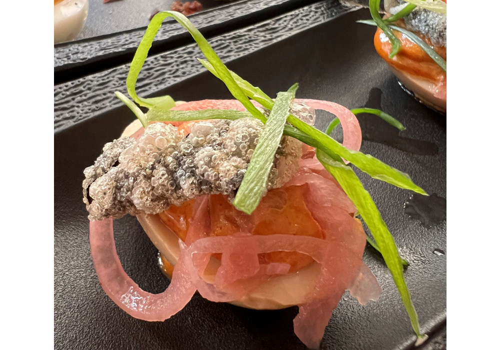 味付け卵／パプリカマヨネーズ
