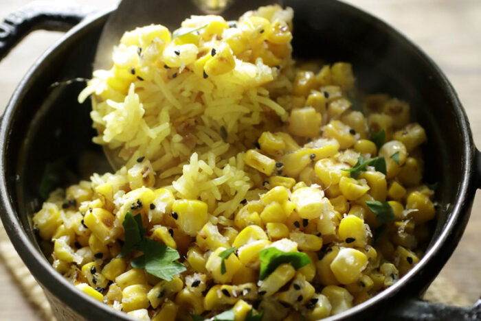 バスマティライスで作るインド式炊き込みご飯「トウモロコシのビリヤニ」