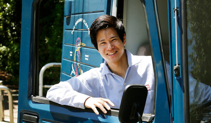 小林隆英さん （こばやし・たかひで）