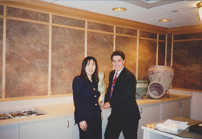 リザベーション、企画室の他、“コミュニケーション”を最も必要とする フロントデスク業務に当たる。