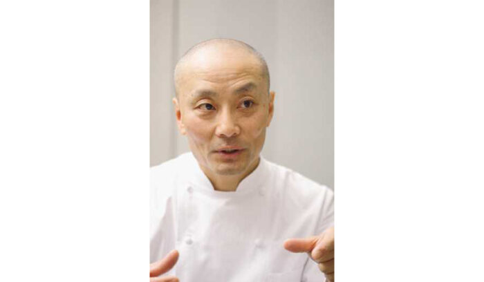 ベージュ アラン・デュカス 東京　小島 景 Kei Kojima