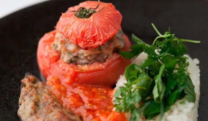 トマトファルシ　　　