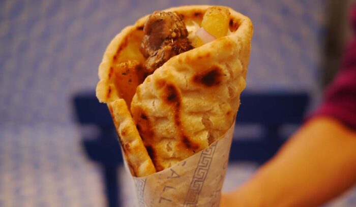 本格派ギリシャ・サンドイッチが新たなブームの兆し