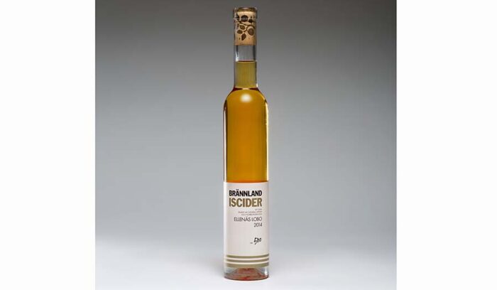 欧州初！ 自国産のリンゴを使ったアイスシードル