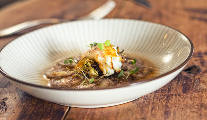 モダンに、斬新に内臓料理を楽しむ一軒