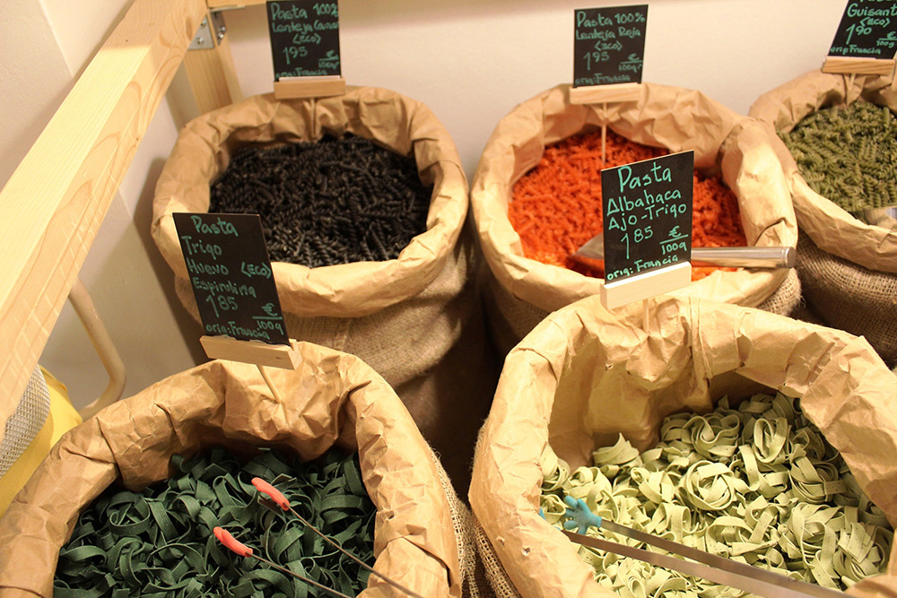 フランス、イタリアから取り寄せているパスタ