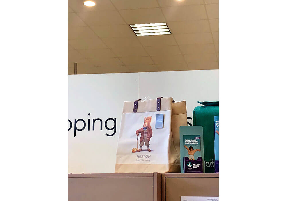 人気レストラン「ファットダック」のシェフ、ヘストン・ブルメンタールとのコラボバッグ