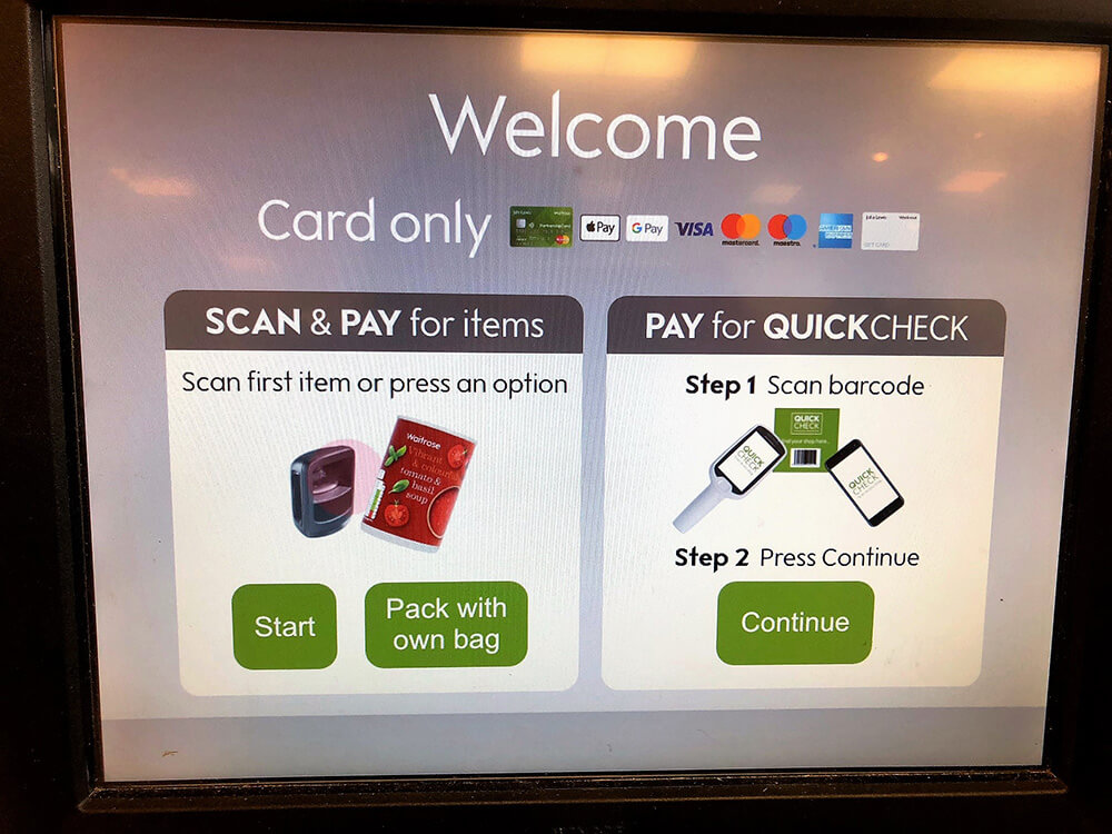 セルフレジでは最初に「マイバッグを使うのか」と聞かれる。