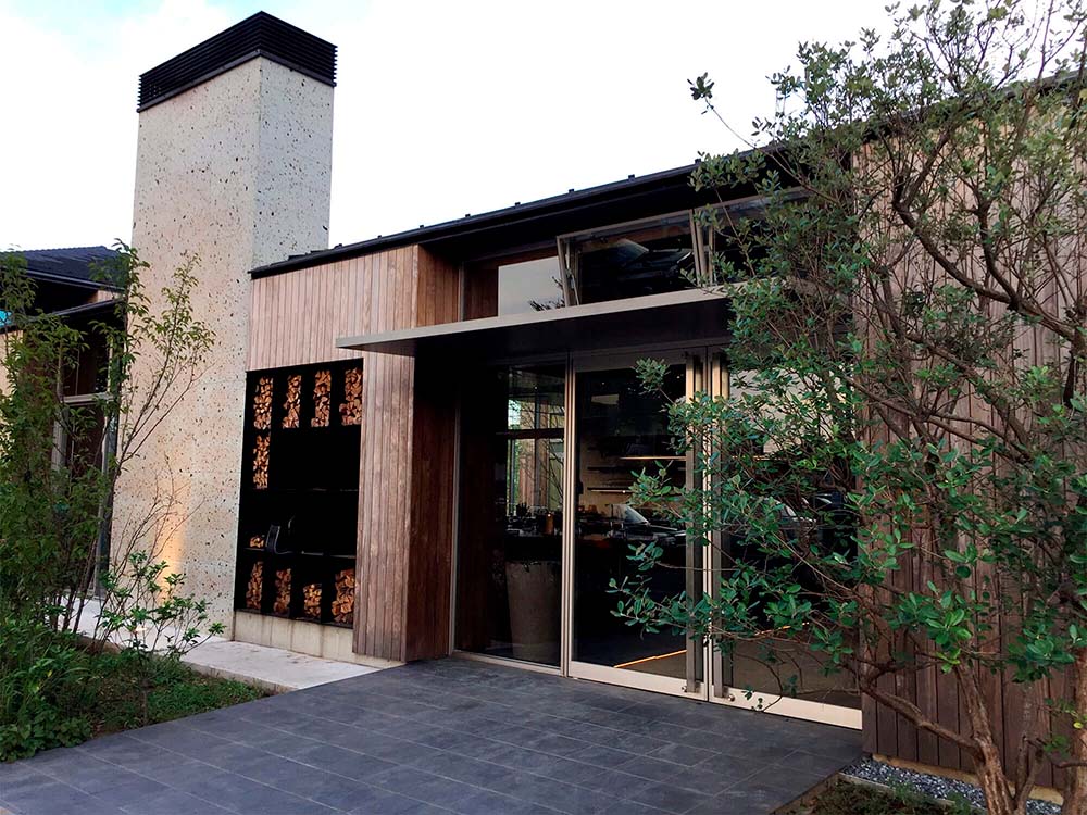 レストラン「Maruta」外観