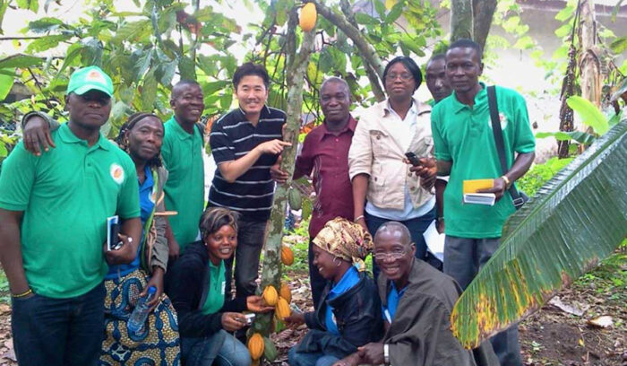 大地からの声――21カカオ界に新しいパラダイムを。「立花商店」カカオトレーダー 生田 渉さん