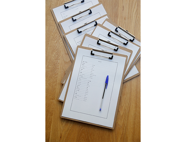 料理教室できっかけを作る プロの技を直に学びたい人は多い。料理教室はレストランを違う視点で楽しめ、来店の動機にもつなげやすい。坂田さんは毎月最終の週末営業を教室に充てた。