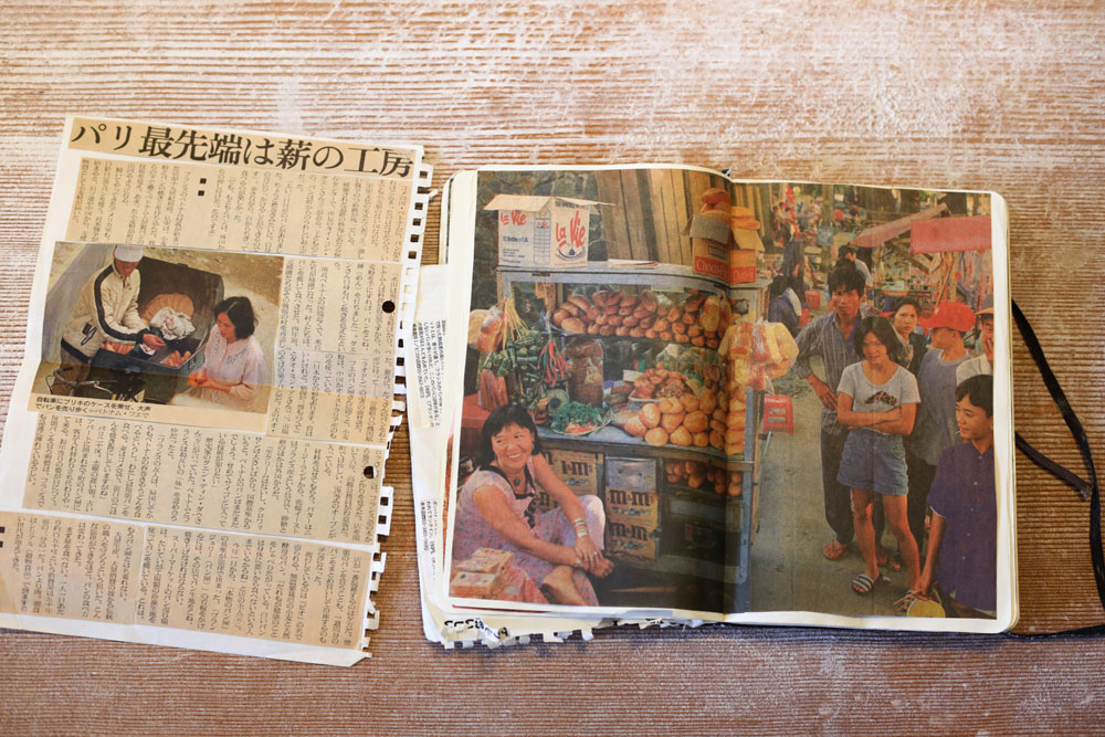 1993年の朝日新聞日曜版の記事を大切にスクラップしている。ちなみに1993年はフランスにおいて職人によるパンの伝統を守る法律が定められた年だ。