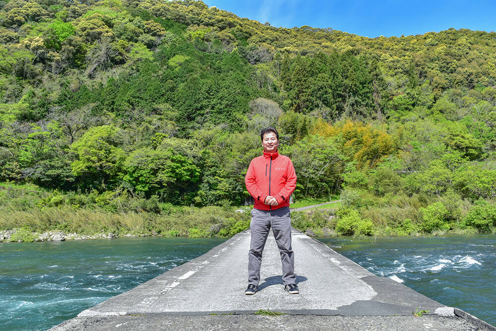 高知・四万十町 株式会社 四万十ドラマ 代表 畦地履正　Risho Azechi