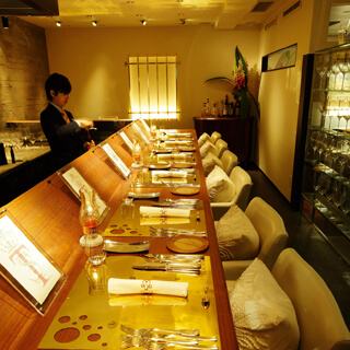 IL TEATRINO DA SALONE/イル・テアトリーノ・ダ・サローネ