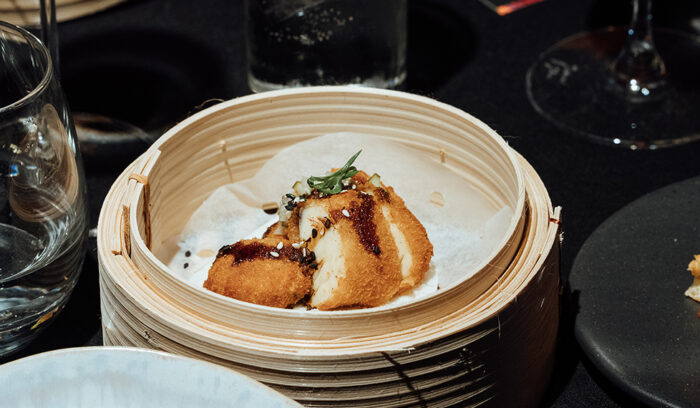 代替タンパク質の草分け　培養チキンの販売開始！