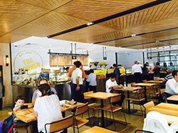 高級カフェでマクドナルドが巻き返し？