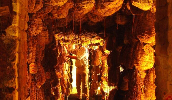 vol.9　エミリア・ロマーニャ州のクラテッロ・ディ・ズィベッロ