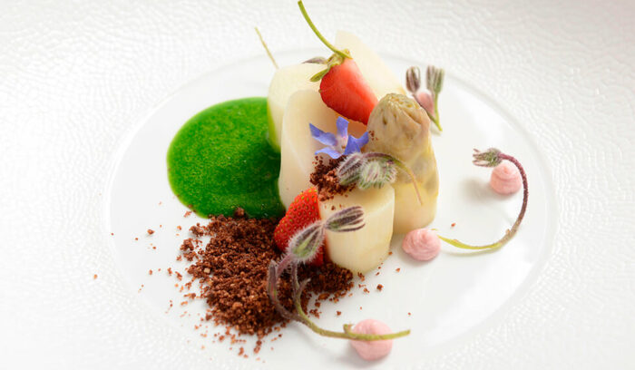 乳製品を使わずとも完成度の高いガストロノミーを。