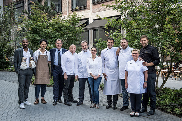 スターシェフが集結した食の新名所