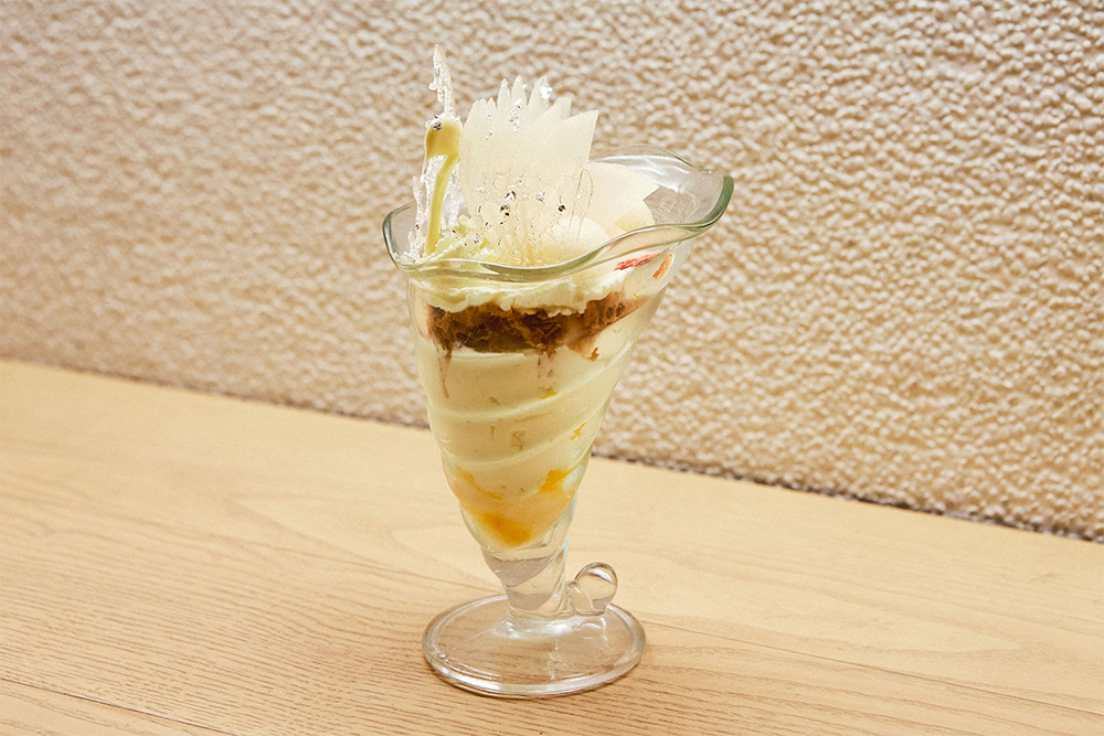 「茨城県産梨“恵水”のパフェ」単品1650円、ドリンクセット1750円（いずれも税込）