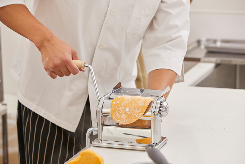 手動式パスタマシン