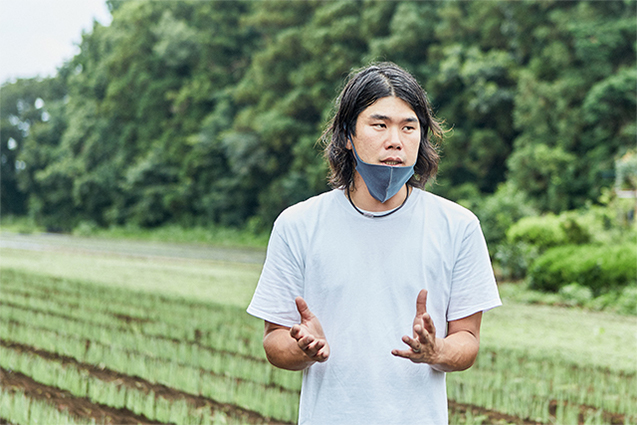 農場長でNPO法人つくばアグリチャレンジ代表の伊藤文弥さん。大学では化学を専攻。