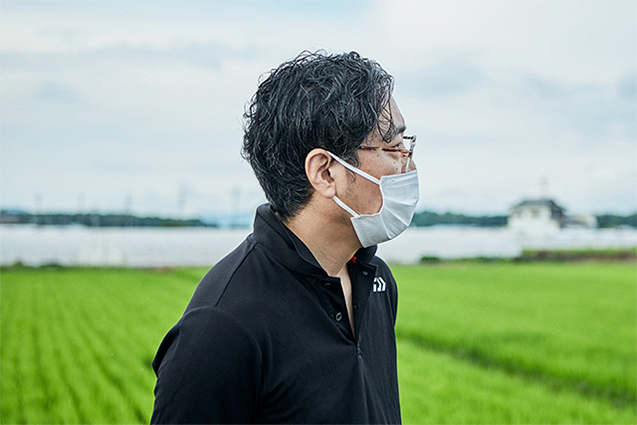 「せっかくだから、この美しい黒い皮を生かしたい」と茨城・水戸「ジーノ」先﨑高弘シェフ。