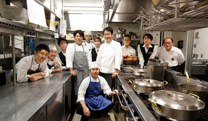 YouTubeで家のキッチンとつながる