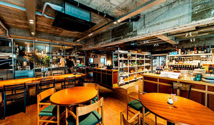 いろんな顔を持つ店は強い。