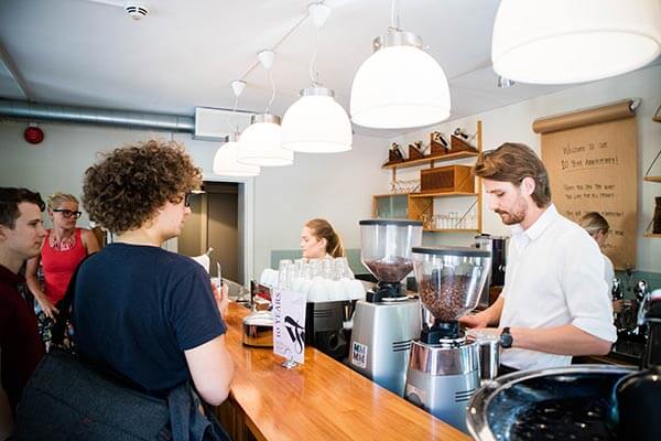 あなたはコーヒー1杯にいくら払いますか？