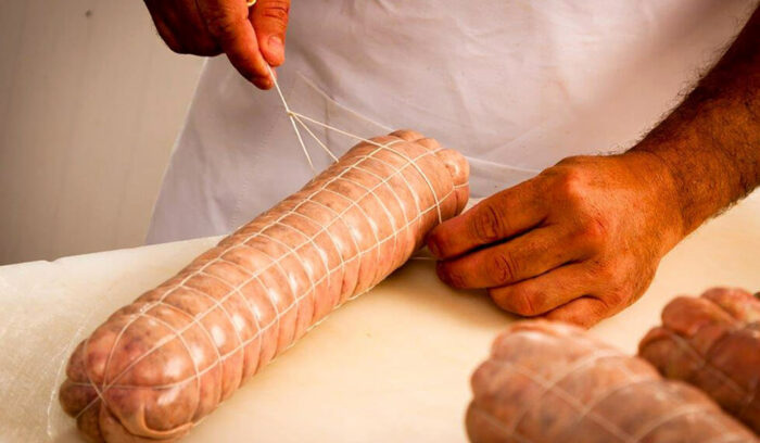 vol.3　ピエモンテ州アレッサンドリアの“縫い合わせた”生サラミ