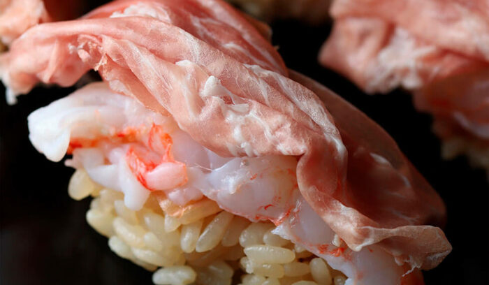 素材と向き合う料理人が語るパルマハムとすしの共通項　vol.2