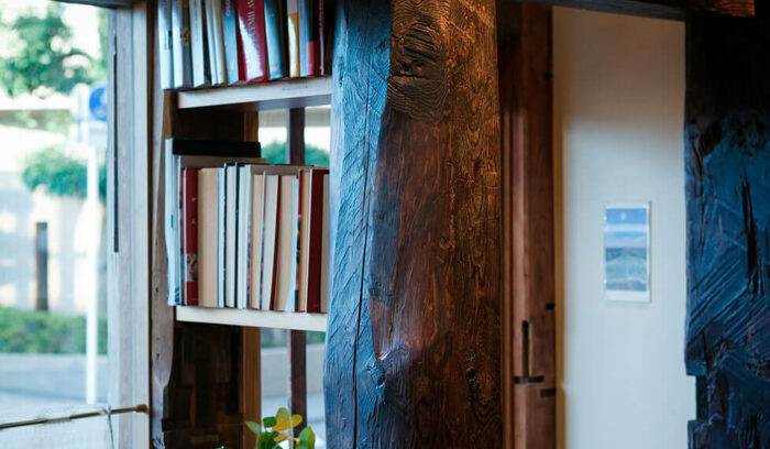 vol.3 息づく空間を生む、「古木」の使い手