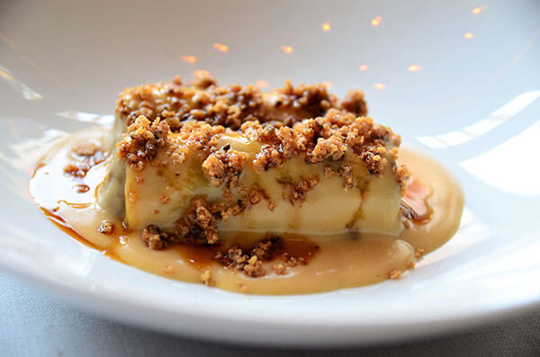 豪華で優雅なブルジョワ階級の世界に浸る