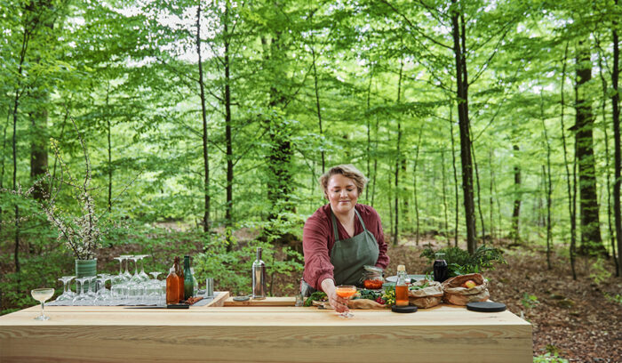 スウェーデンの自然をドリンクで味わう “DIY”オープンエアバー