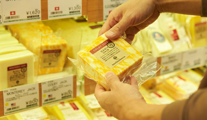 アメリカ食材を求めて、料理家ウエキトシヒロさんとスーパーへ！