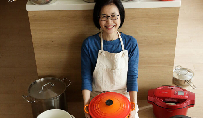 有賀薫さん （ありが・かおる）   