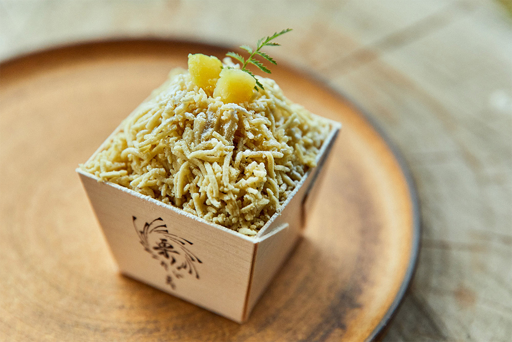 鼻腔を駆け抜ける力強い栗の風味に圧倒される、「栗のいえ」の「モンブラン」（\950・税込）