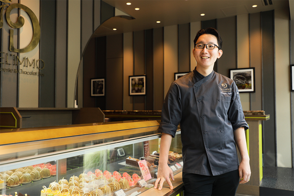 「デリーモ」シェフパティシエ／ショコラティエの江口和明さん。