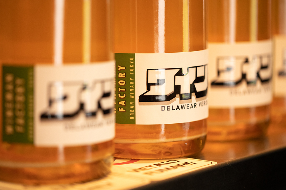 瓶の発注、ラベルのデザイン、書類の提出・・・、やらなければいけないことは山のようにある。