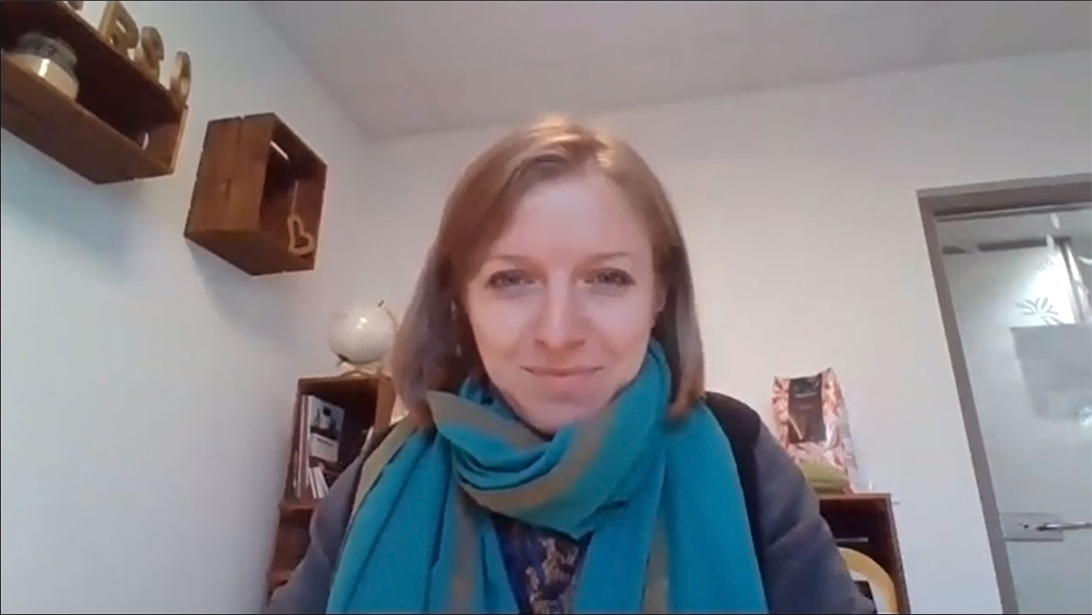 ヴァローナ本社のCSR担当、ジュリア・ホリデイさん。現職の前にはフードバンクで働いた経験があるなど、サステナビリティと向き合ってきた経験は豊富。