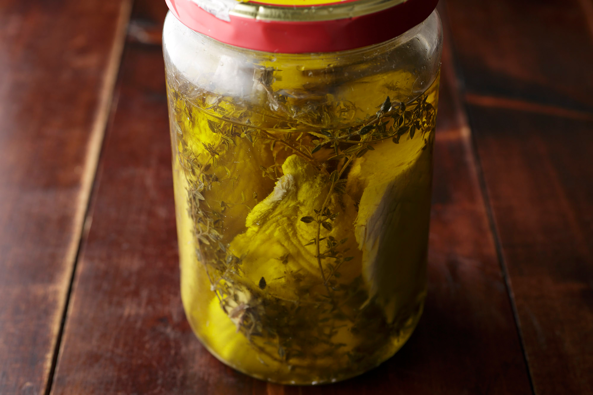 DIYレシピ02　 好きな魚で“ツナ”を作る 東京・神泉「オルランド」小串貴昌シェフ