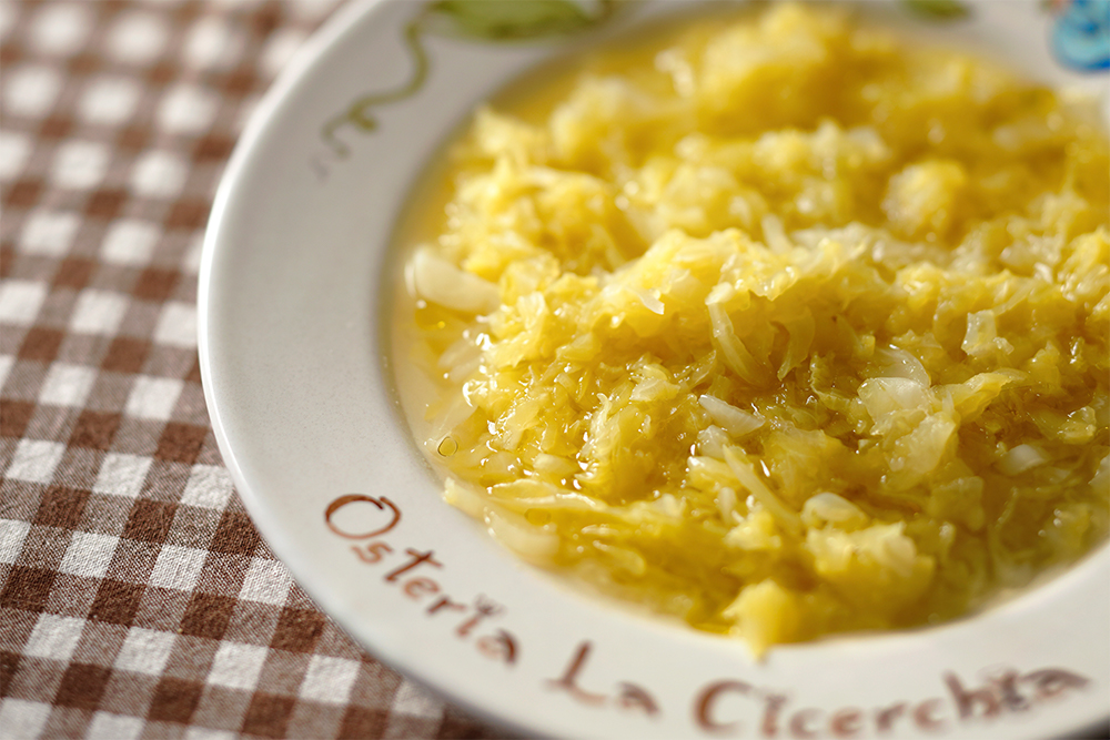 プラントベースの始め方01 ヴェネトのおばあちゃんの日常食 キャベツの茹でスープ