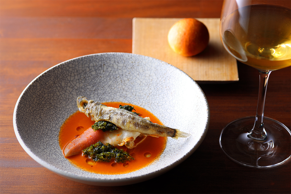 「相馬のブイヤベースとメヒカリ　自家製山椒オイル」