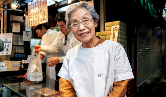 85歳の和菓子店代表。「接客は心が大切」