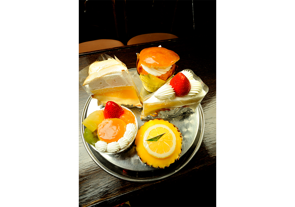 上質の素材で作られる生ケーキは透明感のある味わい。佇まいの愛らしさも昔のまま。
