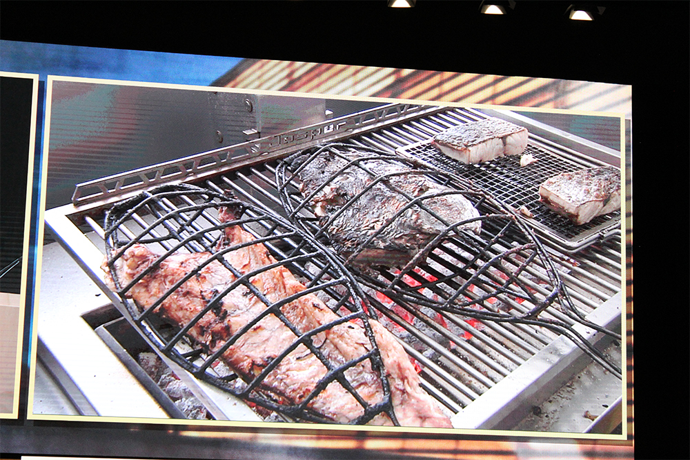 「エルカノ」ではこの時期、収穫の難しいランテサと呼ばれるメルルーサの一種を提供しているが、それも地元漁師の協力があってこそ。