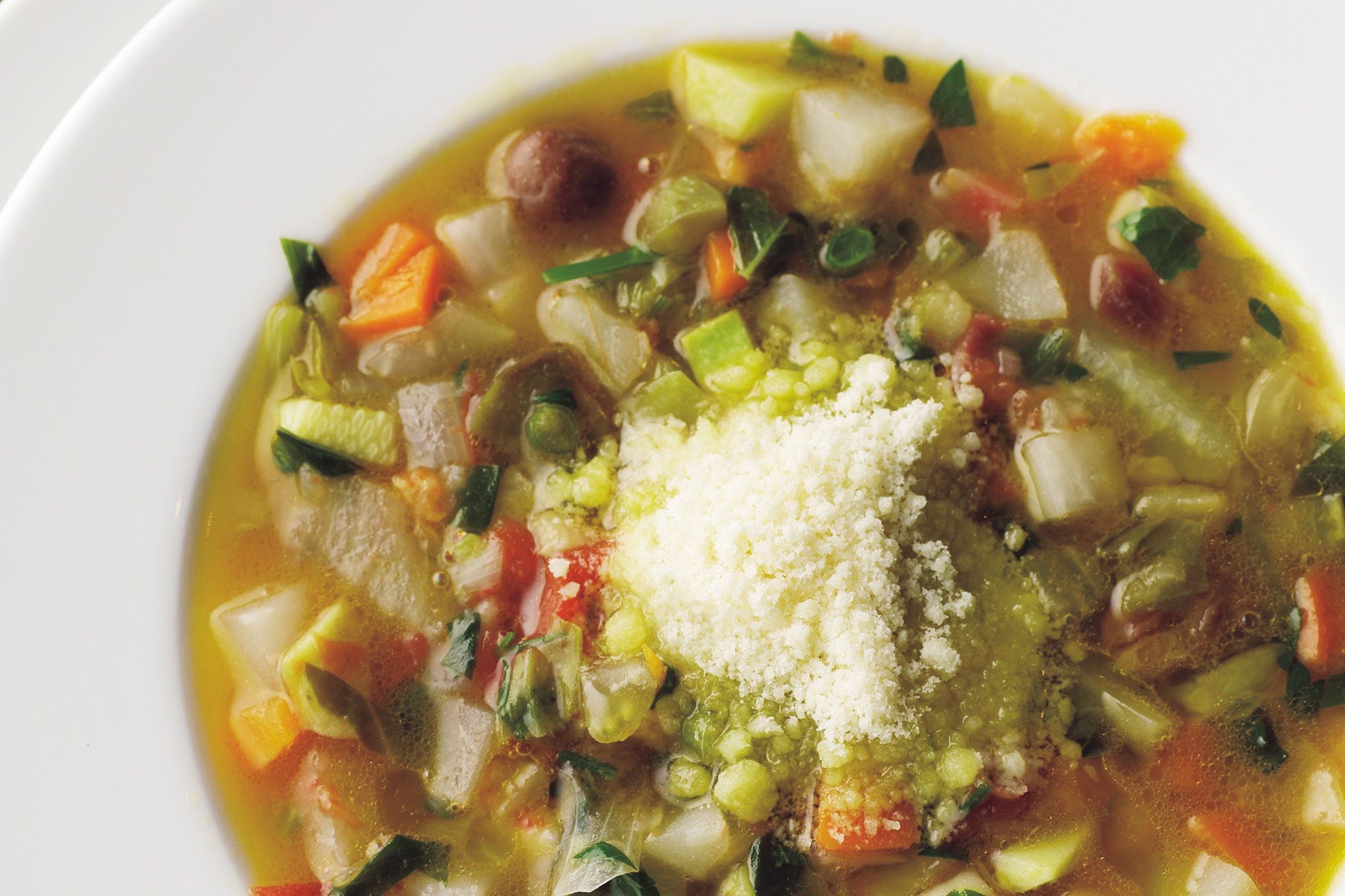 ワイン好きシェフに教わる冬の絶品煮込み 「ミネストローネ」 スローレシピ01