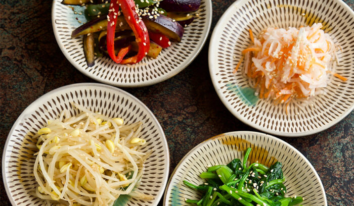 “つゆだく”で仕上げるナムル３種（モヤシ・ホウレン草・紅白なます）