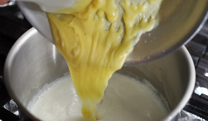 「ベシャメルソース」「カスタードクリーム」